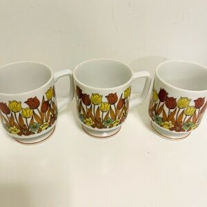 3 Vintage Tulip Mid Century Modern Coffee Mugs